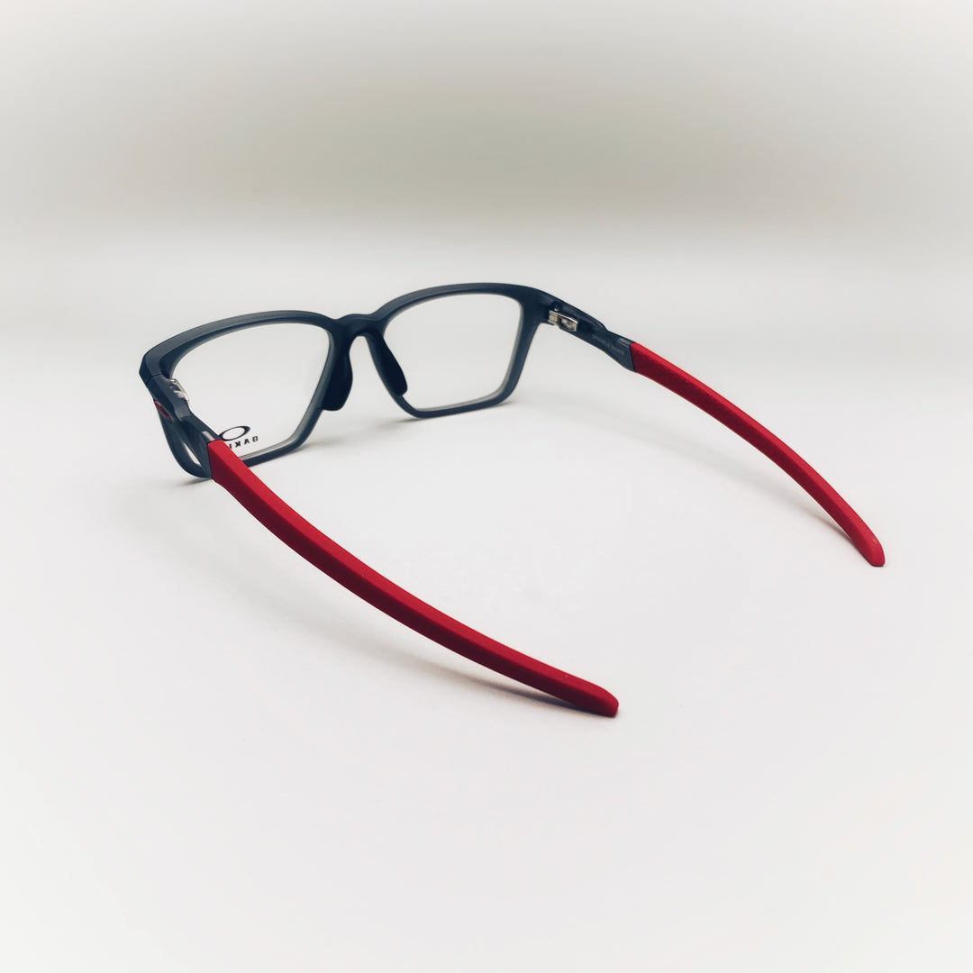 Oakley  OX8188 0256