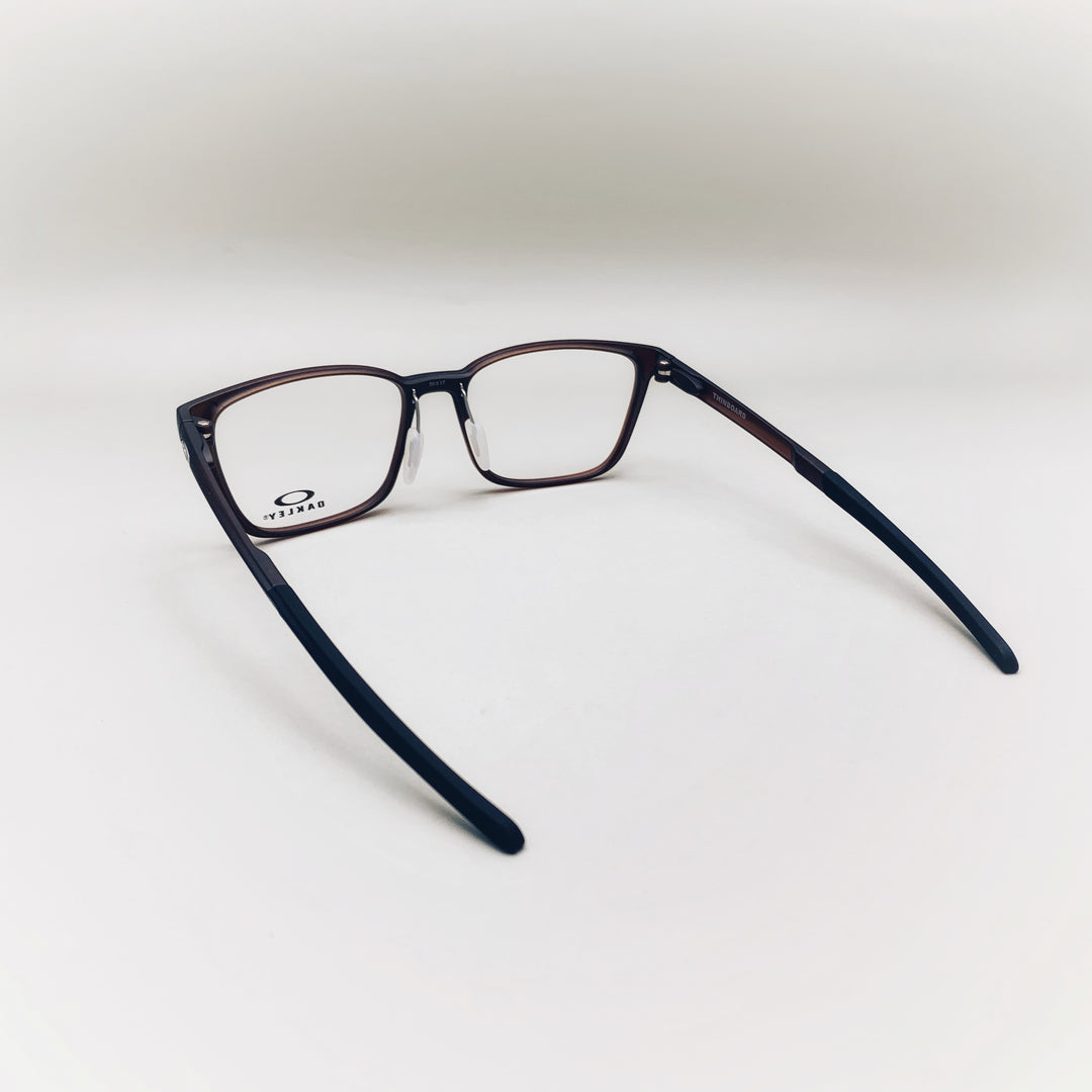 Oakley  OX8205 0455