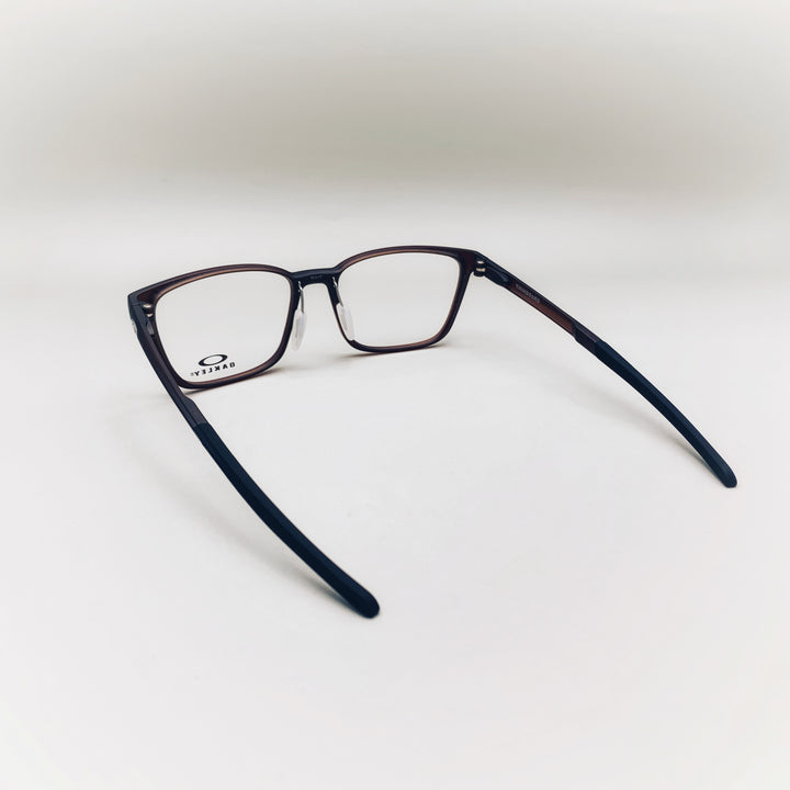 Oakley  OX8205 0455